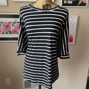Black/White striped 2x Top